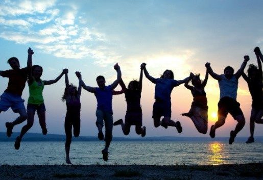 cropped-cropped-teenagers-jumping-by-the-beach-4-1.jpg